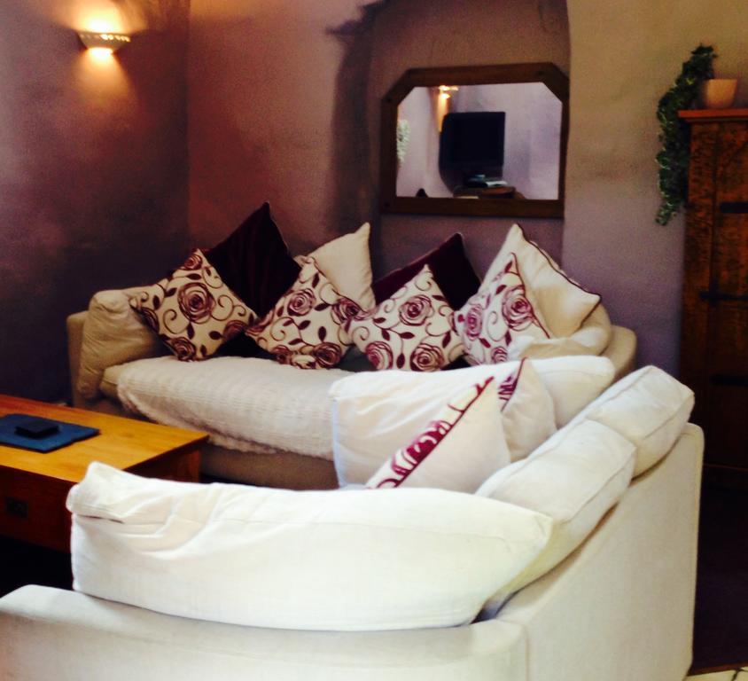 Tyddyn Bach Barn Villa เบเทส-อี-คอย ห้อง รูปภาพ